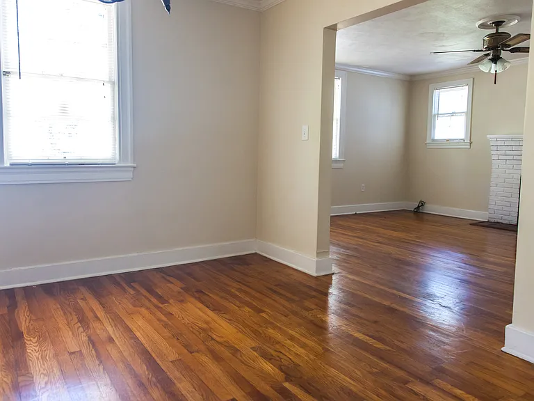 3066 Oxford Ave — Photo 5