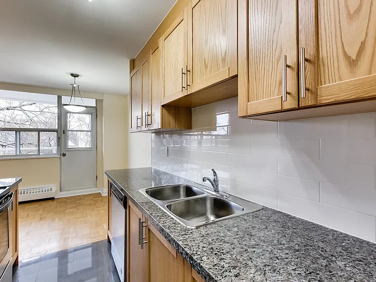 101 Cosburn Ave #104 — Photo 69