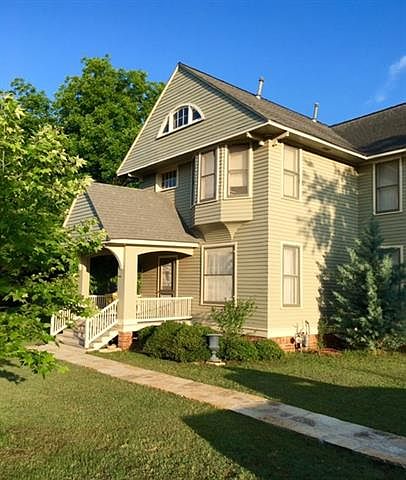 1st image of 222 W Moore St