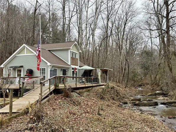 920 Pennell Rd, Moravian Falls, NC 28654