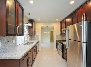 4220 Thomas St, Hollywood, FL 33021