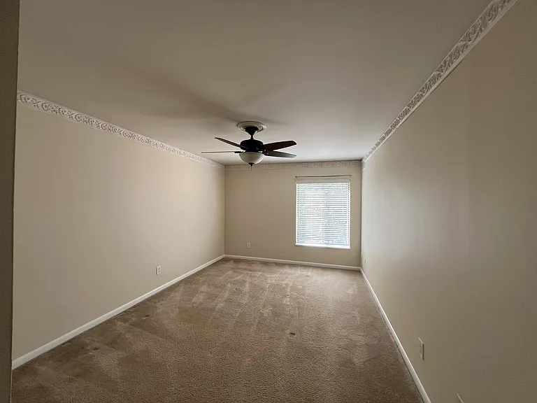 6001 Arlington Blvd #305 — Photo 22
