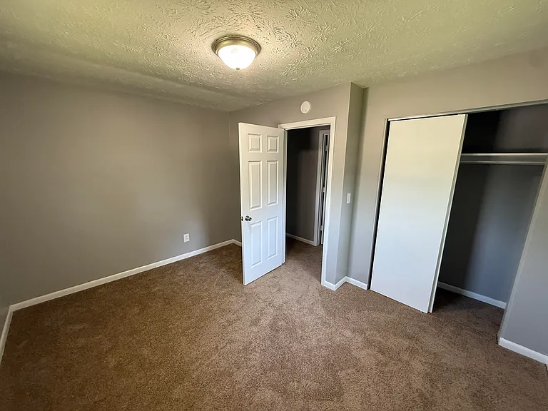 1333 Ox Hill Dr — Photo 11