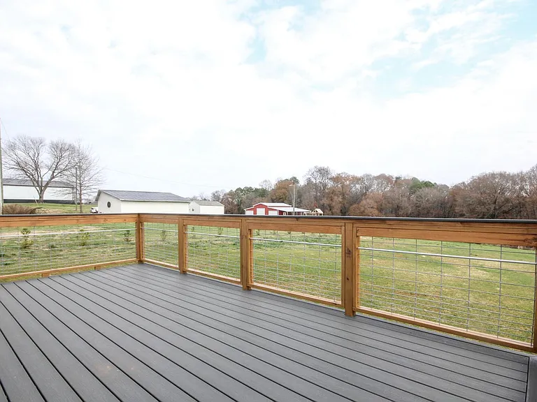 1076 Startown Rd — Photo 47