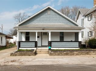 563 Wilson Ave, Coshocton, OH