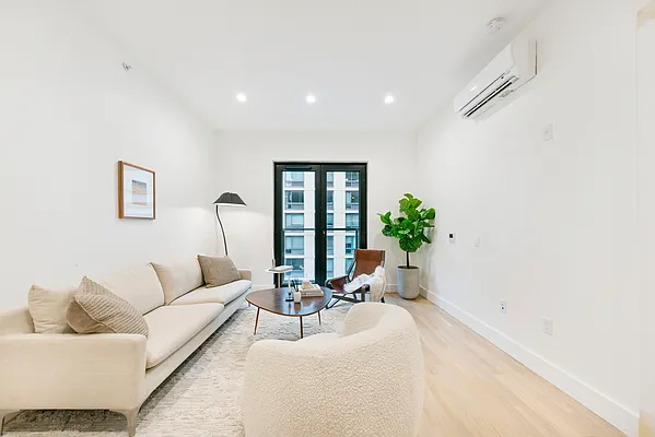 Rented by Nooklyn NYC LLC | media 12