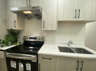 7542 Lindrick Ct, Burnaby, BC V5A 3Y5