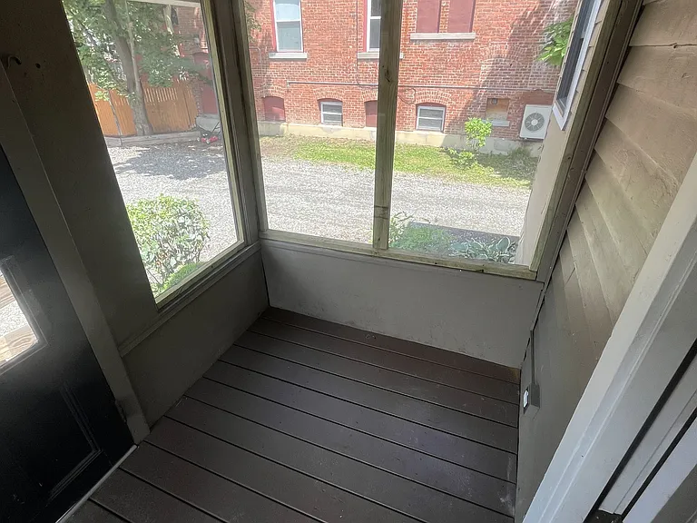 522 W Seneca St #1 — Photo 27