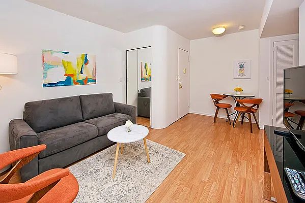 1st image of 210 E 47th St APT 4J