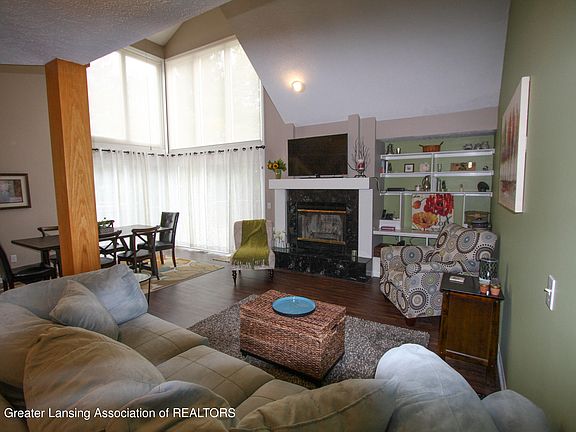 3rd image of 1908 Lourdes Ct #39