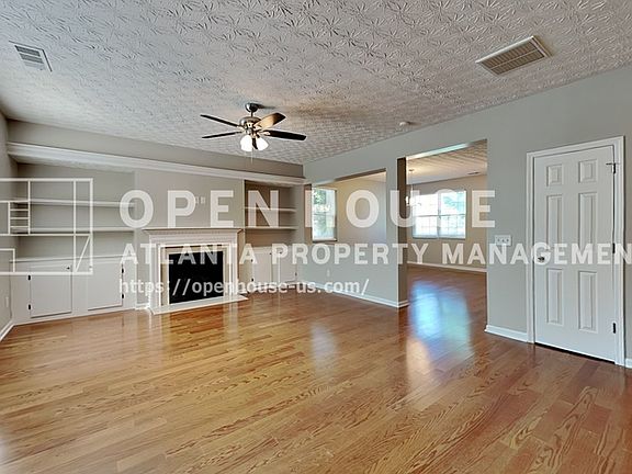 3rd image of 231 Waterbury Way