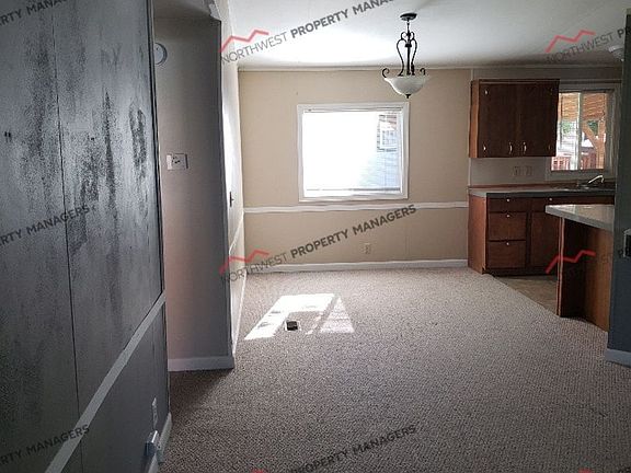 4th image of 2495 NE Kresky Ave #165