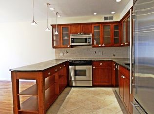 36 Old Fourth Dr, Oak Ridge, NJ 07438