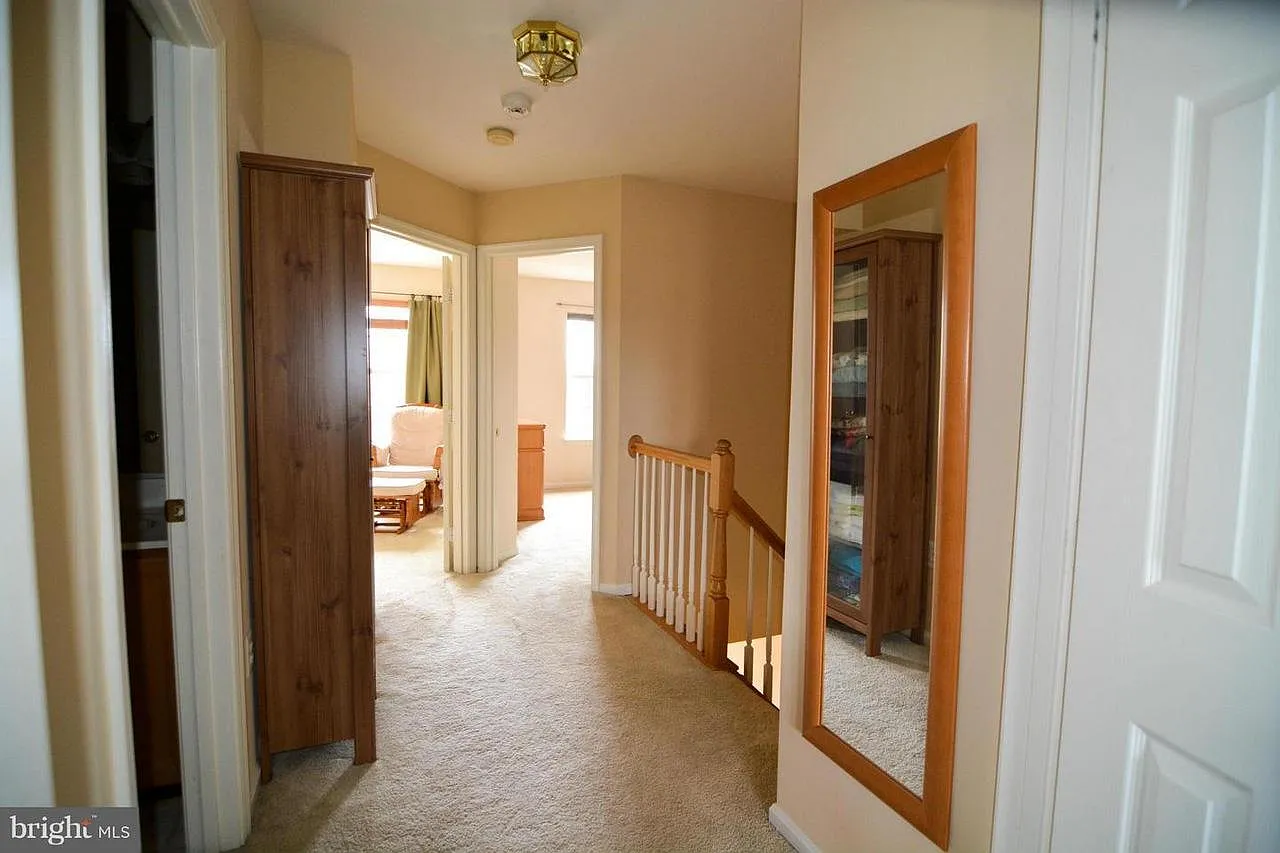 3 bed, 1450 sqft, $2,850 — Photo 1