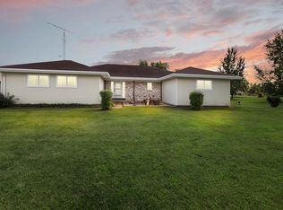 W6984 Fox Dr, Fond Du Lac, WI 54937