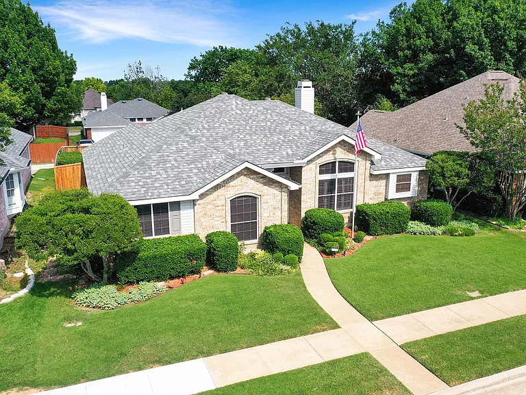 4305 Durango Ln — Photo 32