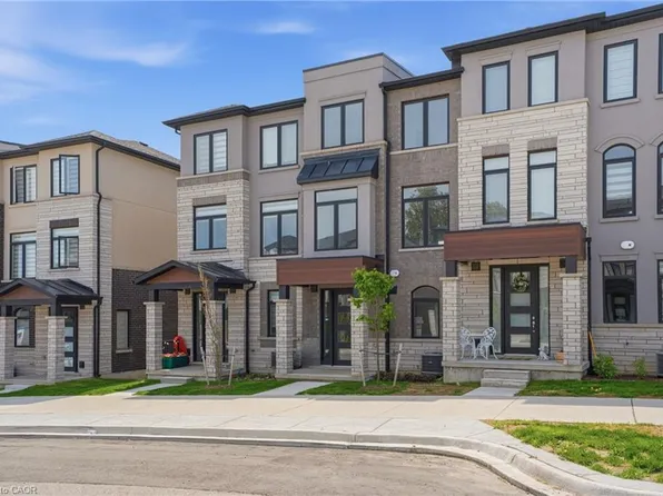 155 Equestrian Way #33, Cambridge, ON N3E 0E8
