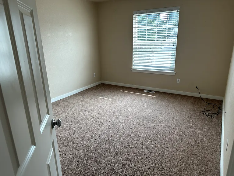 1536 McDonald Ave — Photo 9