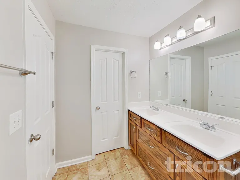 1901 Susan Rd — Photo 9