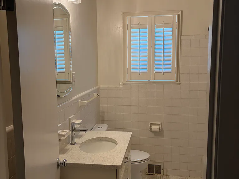 480 W Main St #B-2 — Photo 4
