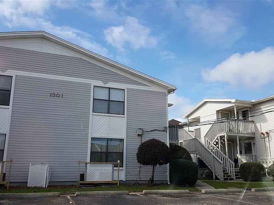 1st image of 1301 Redwood Ln APT G