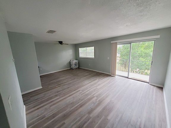 2nd image of 125 S Orchard St #114