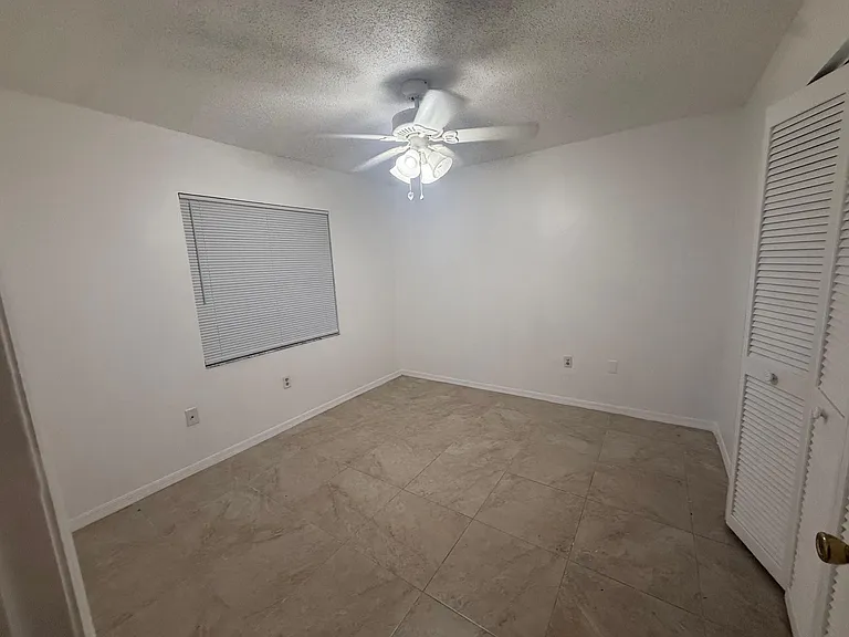 328 Camillia Ln #A — Photo 4