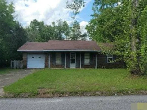 240 Judson Dr, Ozark, AL 36360