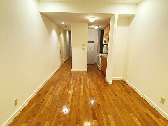 2nd image of 305 E 76th St #A1