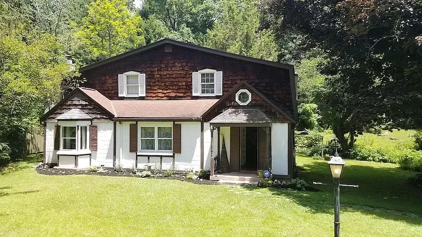 1190 Scarbro Rd