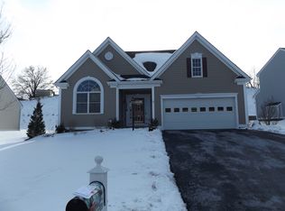 1218 Snee Dr, Pittsburgh, PA 15236