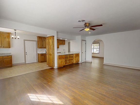 5th image of 11214 JANET LEE DR