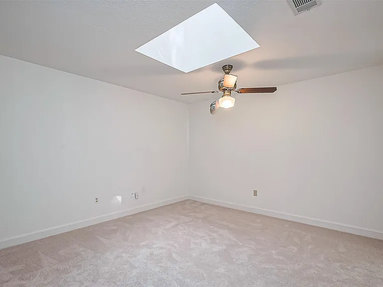 18307 Champion Forest Dr — Photo 22