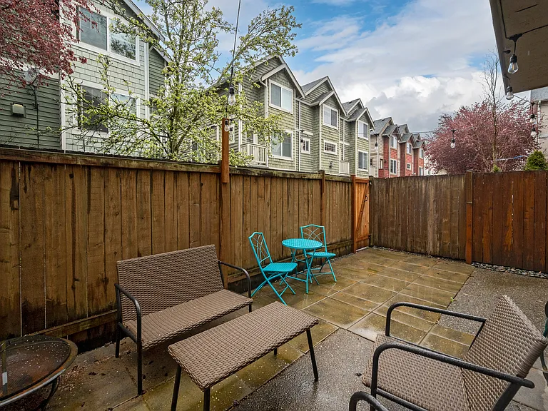 8509 Midvale Ave N #C — Photo 32