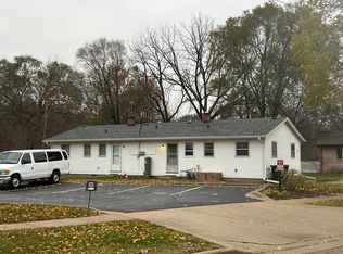 1317 E Broad St, Beloit, WI 53511