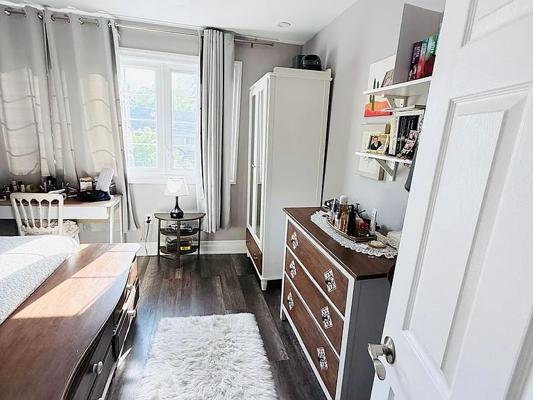 383 Coxwell Ave #MAIN UPPER — Photo 29