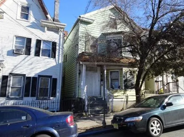 101 Lafayette St, Paterson, NJ 07501
