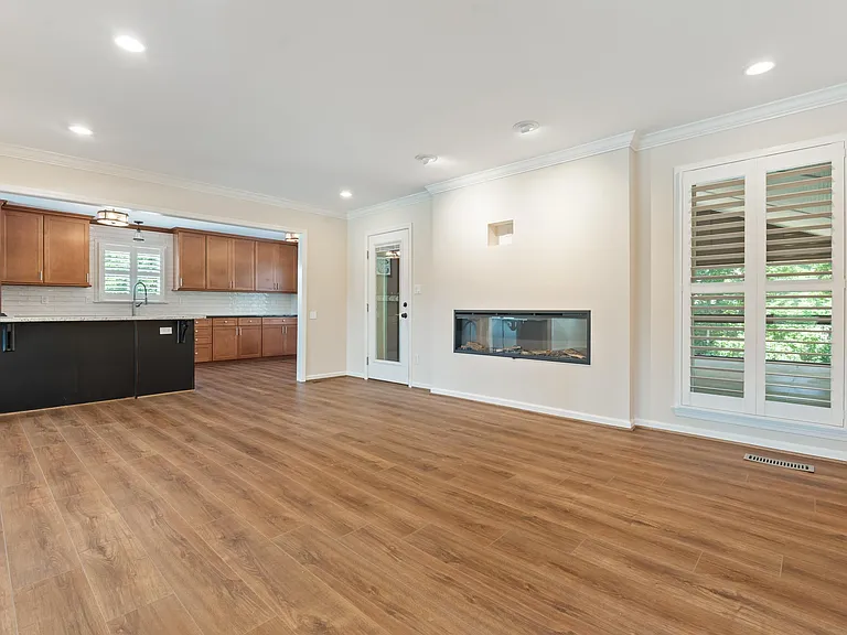 5249 Meadow Garden Ln — Photo 5