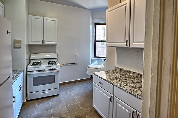 Sold by J M Weber Real Estate Inc | media 22