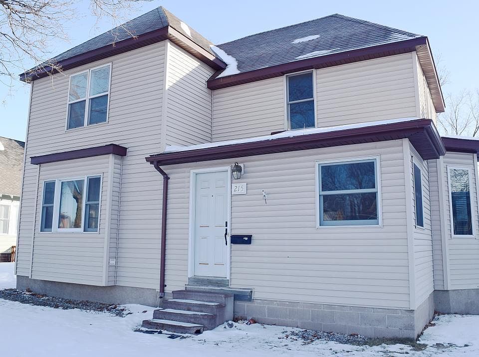 1st image of 215 N Elm Ave