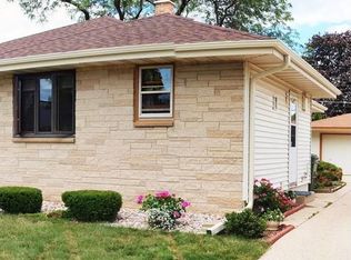 4618 N Houston Ave, Milwaukee, WI 53218