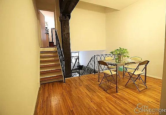 2nd image of 320 E 65th St APT 221