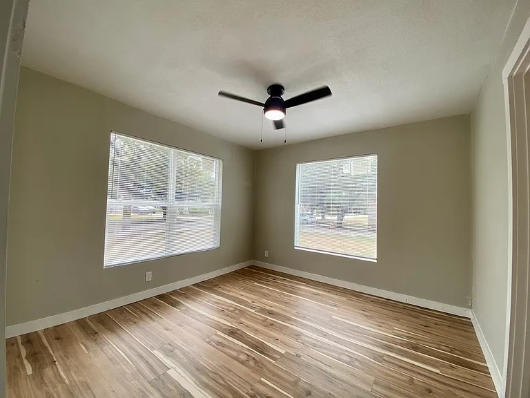 431 Tutt Ave — Photo 26