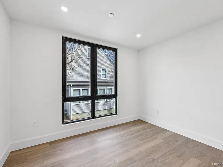 325 Manville Rd #203 — Photo 17