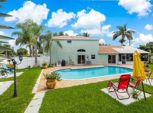 1101 Fairfax Cir W, Boynton Beach, FL 33436