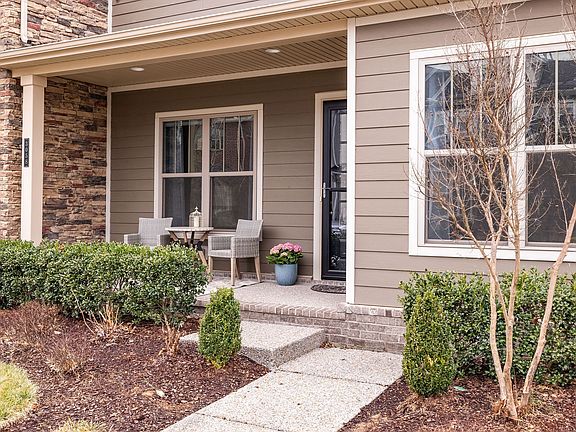 5th image of 3058 Flowing Creek Dr