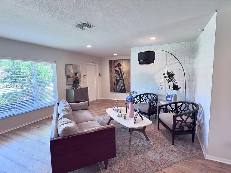 2411 NW 31st St — Photo 19