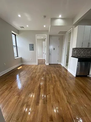 Rented by The Brokerage Group LLC | media 36