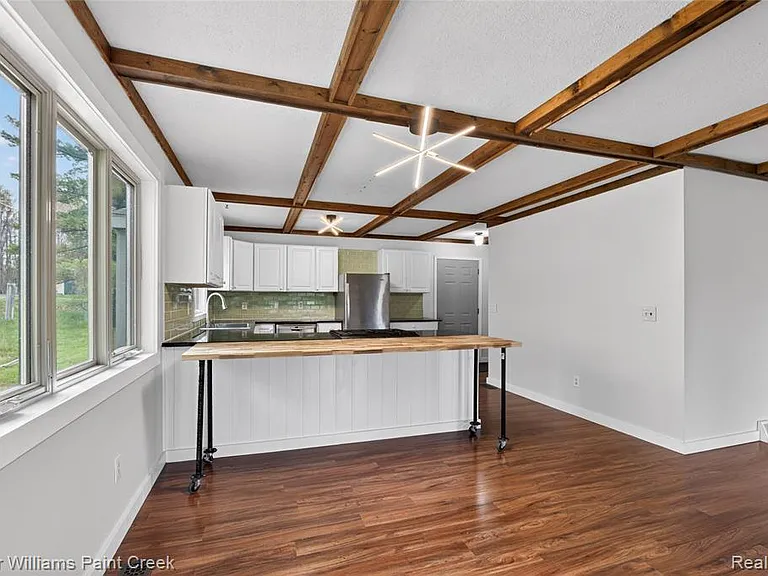 1727 Linksview Way — Photo 14