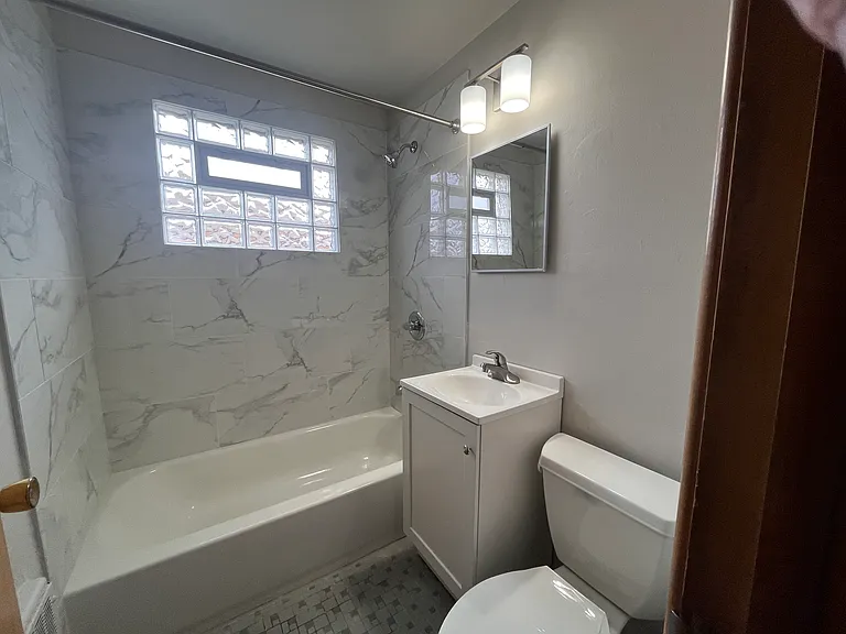 4934 W Forest Home Ave #3 — Photo 4